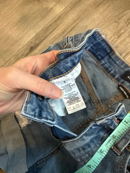 Aeropostale Light Blue Distressed Roll-Cuff Denim Shorts - Picture 3 of 3